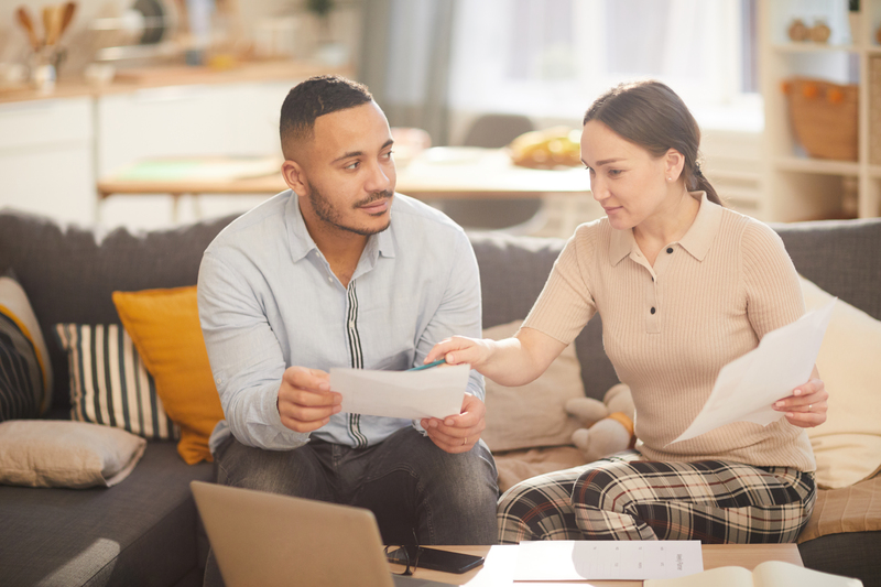 Modern Family Paying Taxes Cuota autónomo primer año